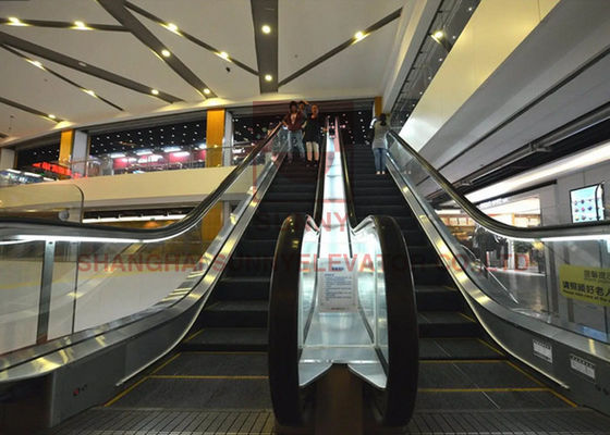 Drie cascade VVVF commerciële roltrap met roestvrij staal 304 structuur en 0,5m/s snelheid leverancier